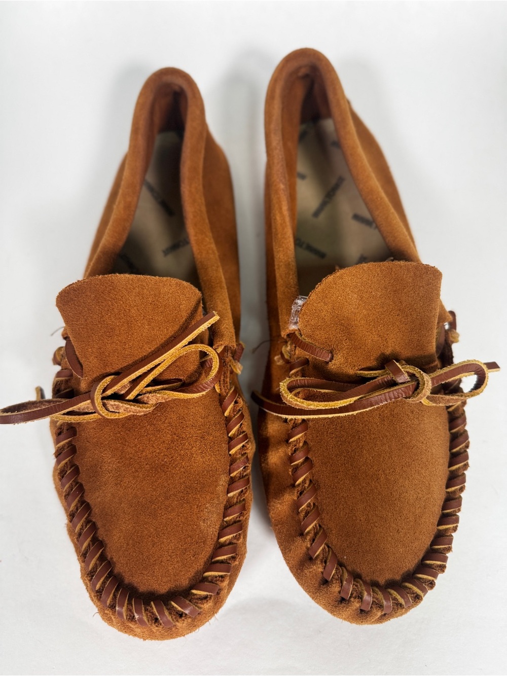 Minnetonka 703 Men’s 9.5 Brown Suede Leather Soft Sole Moccasins - Picture 4 of 8